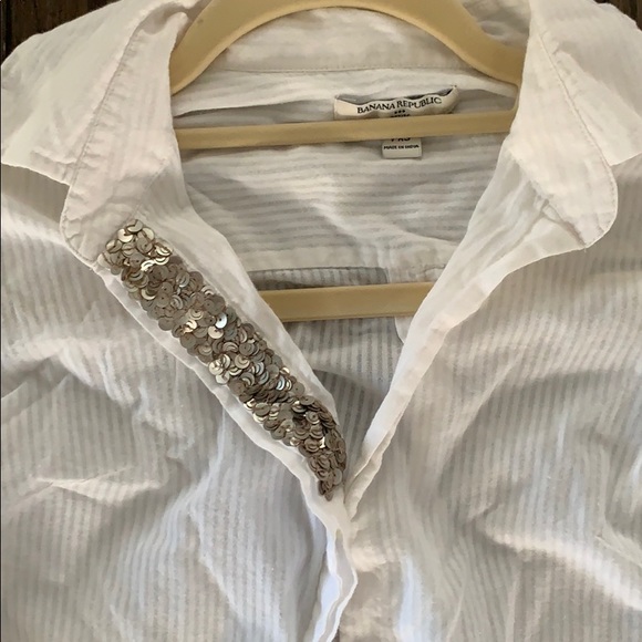 Button down - Picture 2 of 2